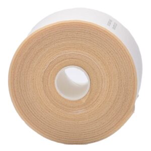 Plum QuickSoft Bandage Beige 5,5 cm x 5 m – elastisk og selvklebende bandasje for trygg og effektiv beskyttelse.